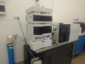 Liquid chromatograph coupled with a mass spectrometer Agilent 1260 Infinity II/6470